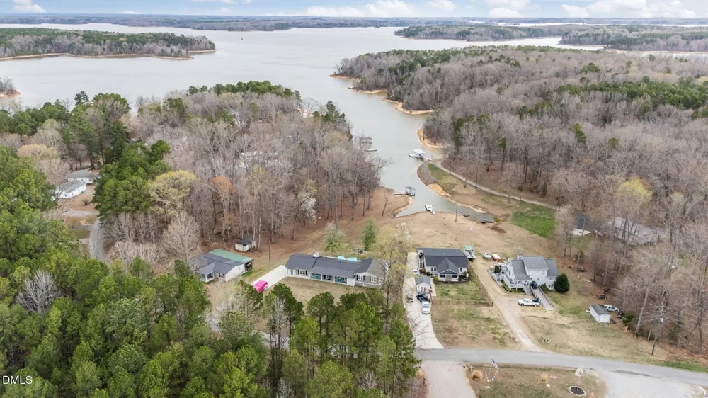 585 Bonanza Trail Clarksville, VA 23927
