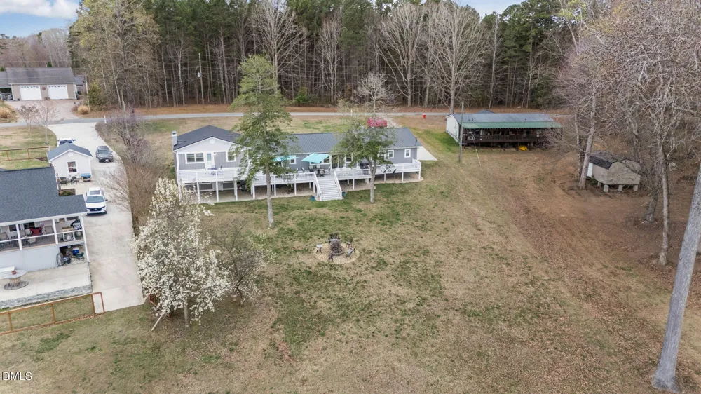 585 Bonanza Trail Clarksville, VA 23927