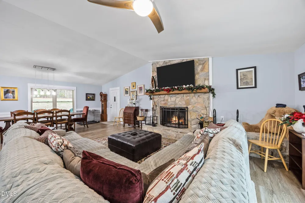 585 Bonanza Trail Clarksville, VA 23927