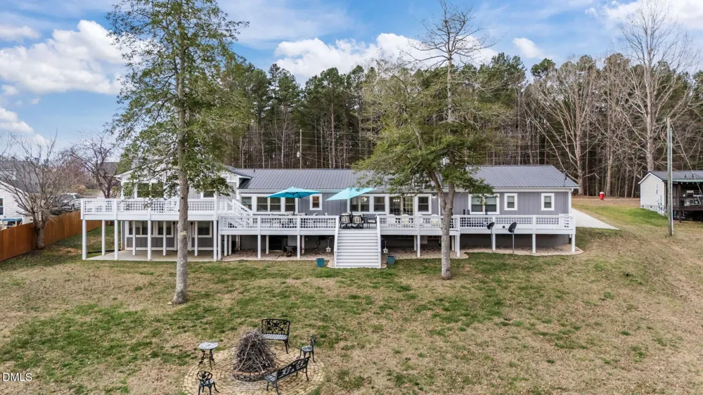 585 Bonanza Trail Clarksville, VA 23927