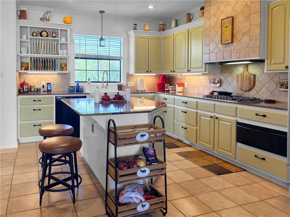 10794 FM 2159 Calvert, TX 77837