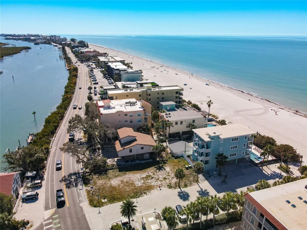 78 GULF BOULEVARD #5 Indian Rocks Beach, FL 33785