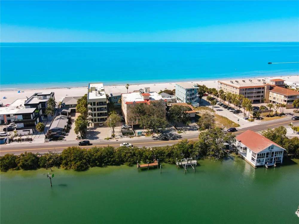 78 GULF BOULEVARD #5 Indian Rocks Beach, FL 33785