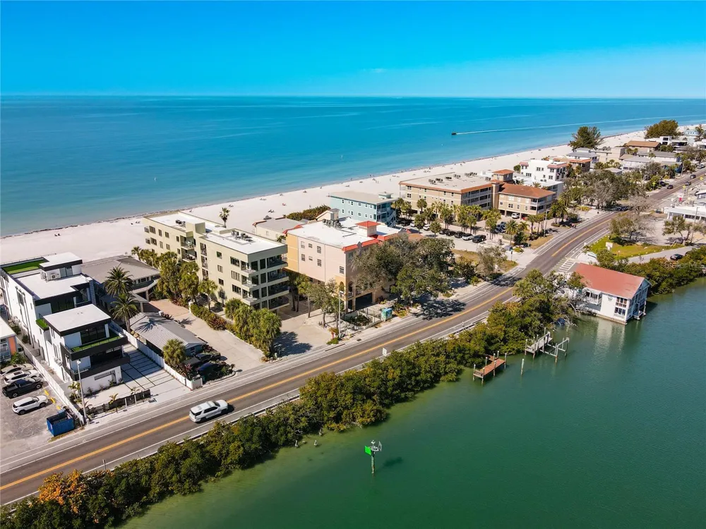 78 GULF BOULEVARD #5 Indian Rocks Beach, FL 33785