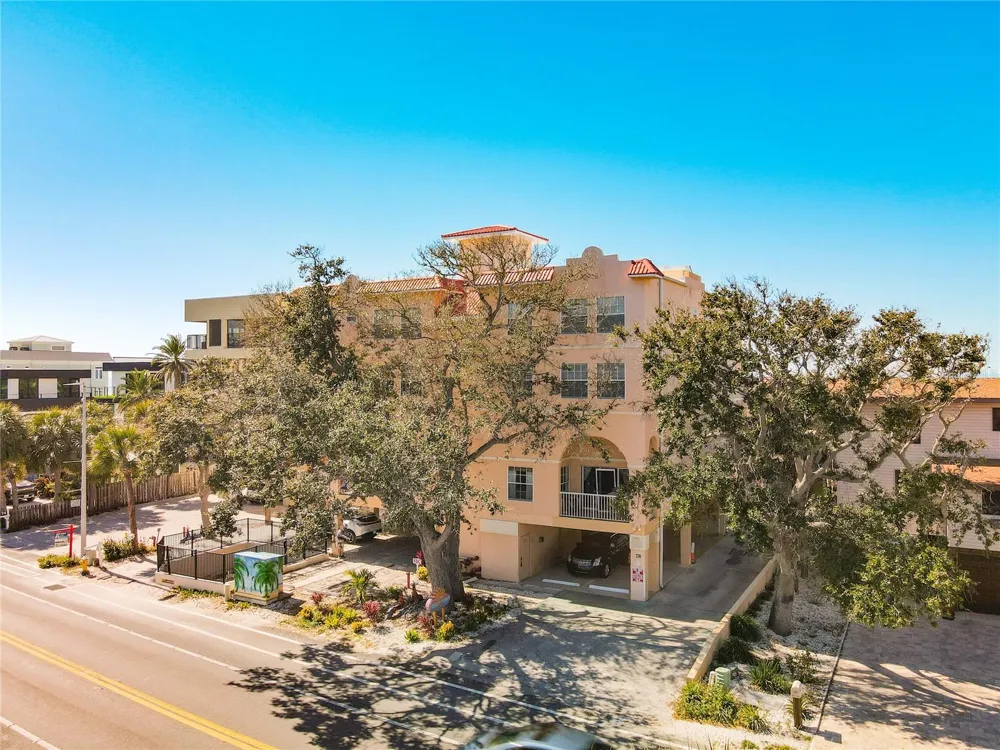 78 GULF BOULEVARD #5 Indian Rocks Beach, FL 33785