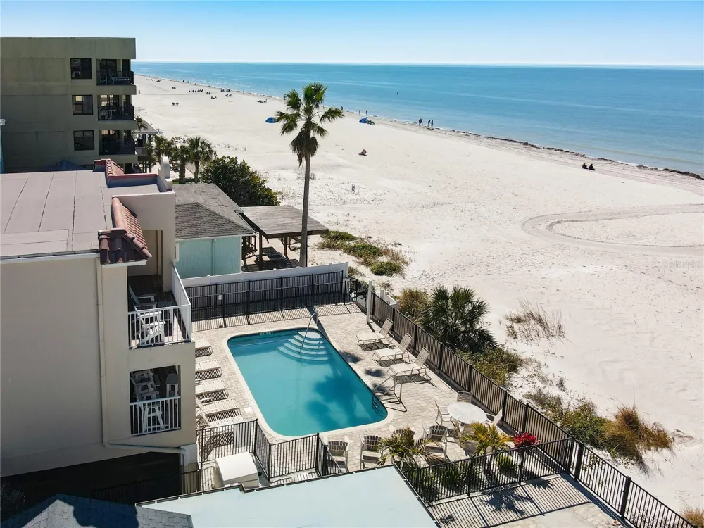 78 GULF BOULEVARD #5 Indian Rocks Beach, FL 33785