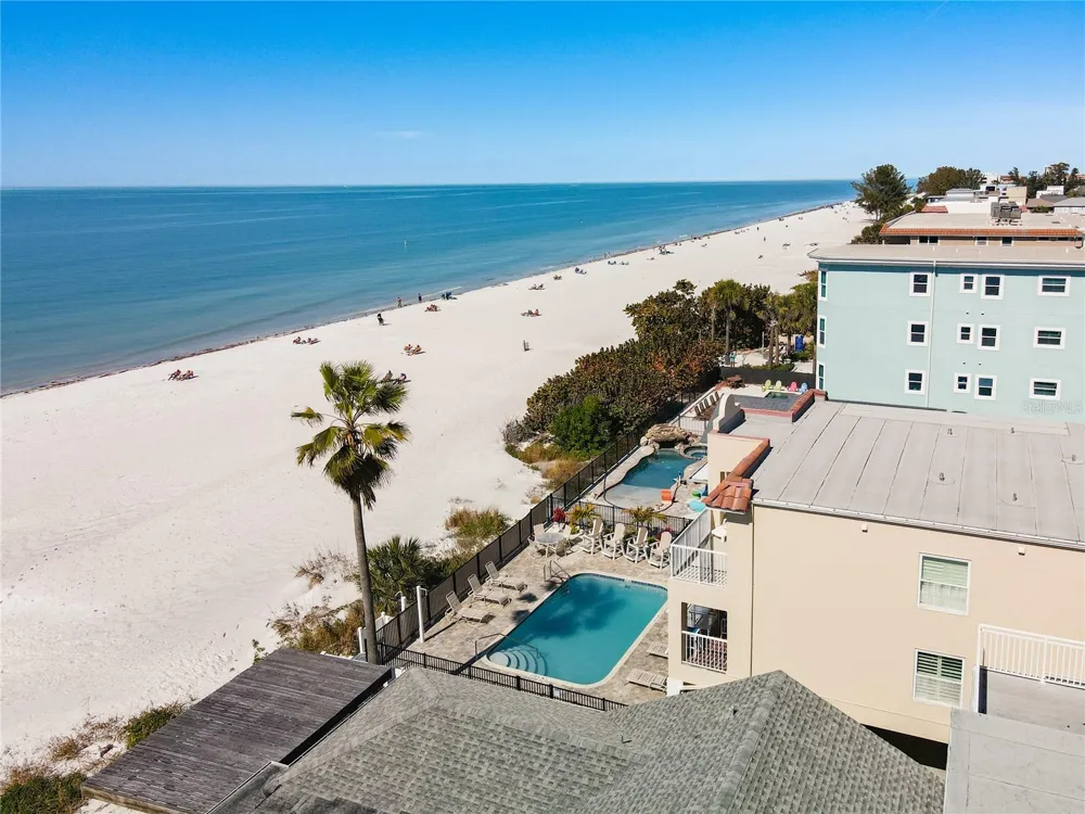 78 GULF BOULEVARD #5 Indian Rocks Beach, FL 33785
