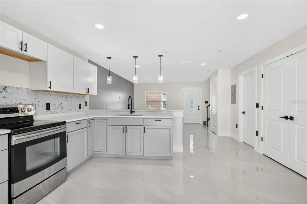 7300 DANIEL WEBSTER DRIVE #M7 Winter Park, FL 32792