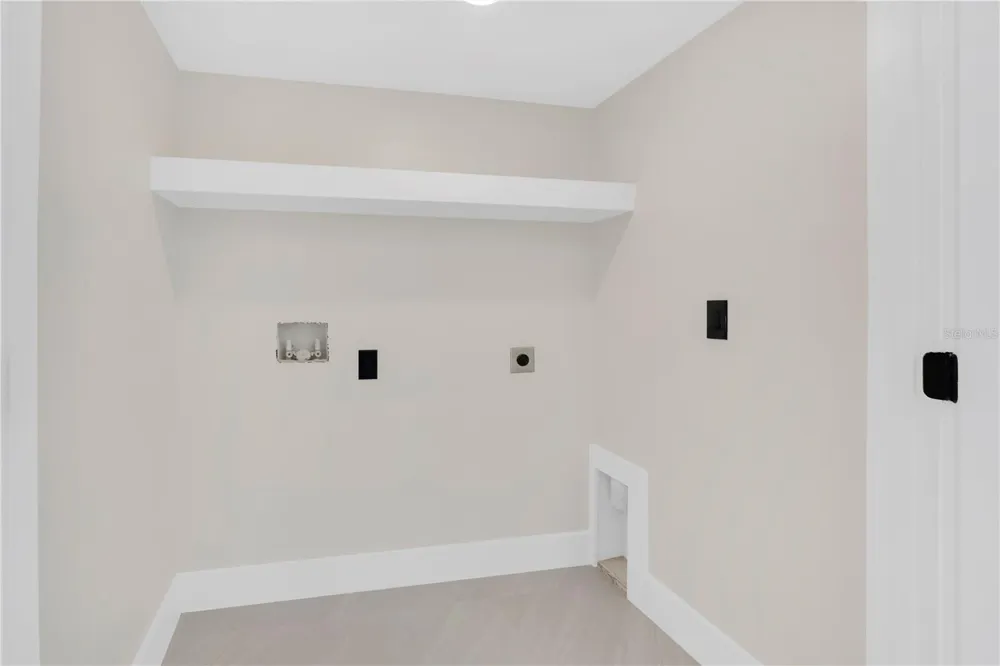 7300 DANIEL WEBSTER DRIVE #M7 Winter Park, FL 32792