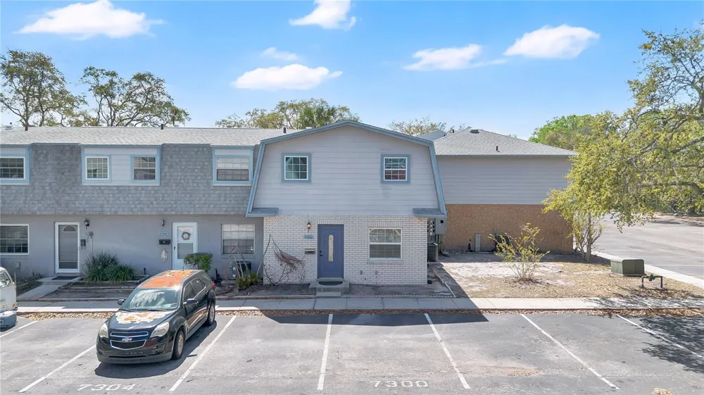 7300 DANIEL WEBSTER DRIVE #M7 Winter Park, FL 32792