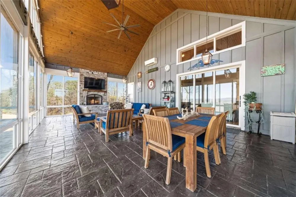51 County Road 1024 Cedar Bluff, AL 35959