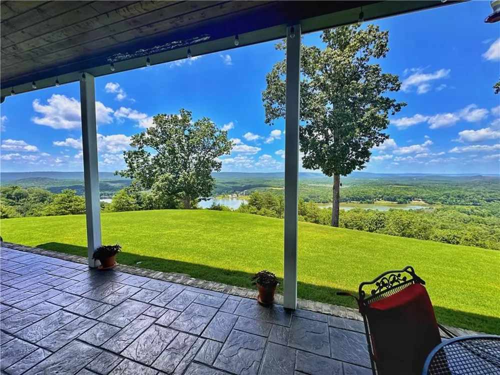51 County Road 1024 Cedar Bluff, AL 35959