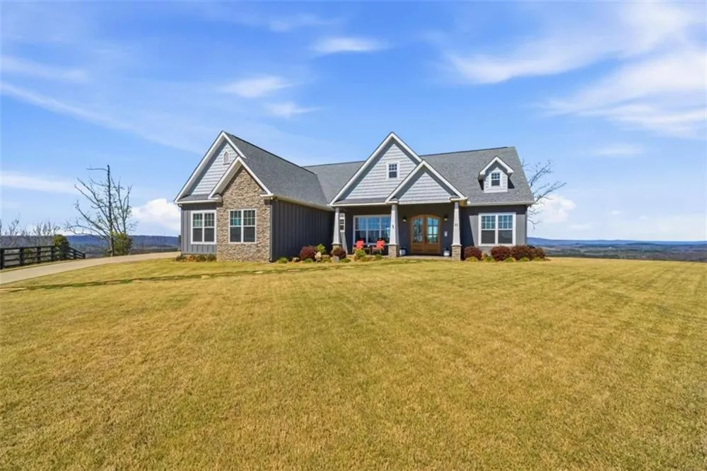 51 County Road 1024 Cedar Bluff, AL 35959