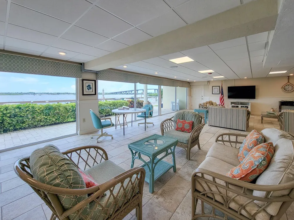3606 S PENINSULA DRIVE #614 Port Orange, FL 32127
