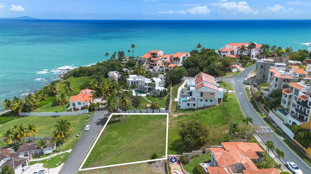 * SURFSIDE #39 Humacao, PR 00791