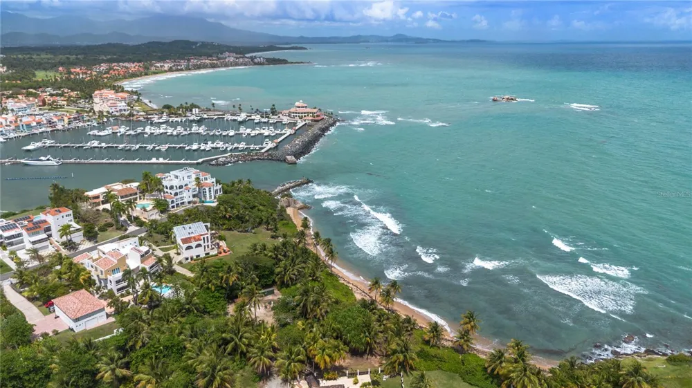 * SURFSIDE #39 Humacao, PR 00791