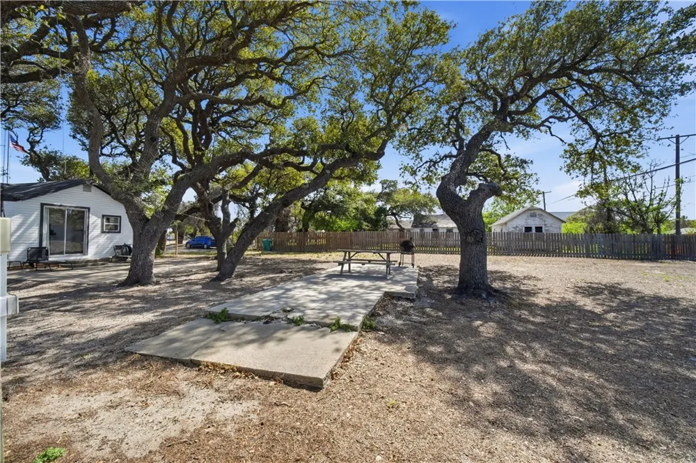 502 Commercial Street Aransas Pass, TX 78336
