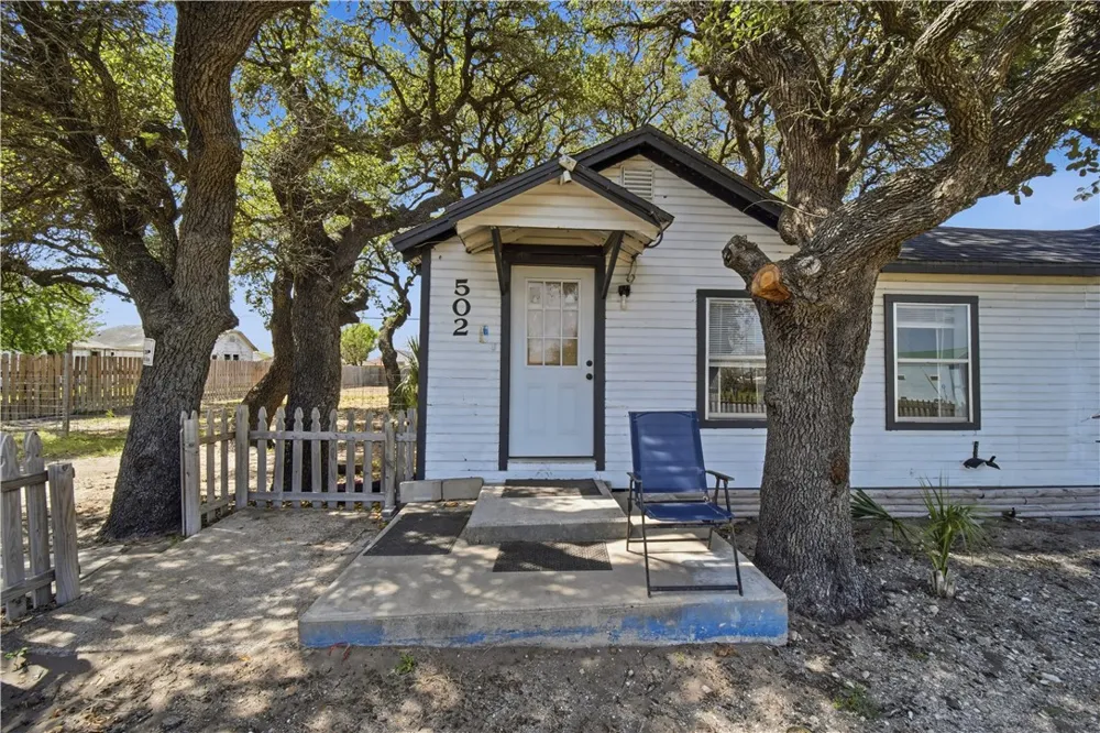 502 Commercial Street Aransas Pass, TX 78336