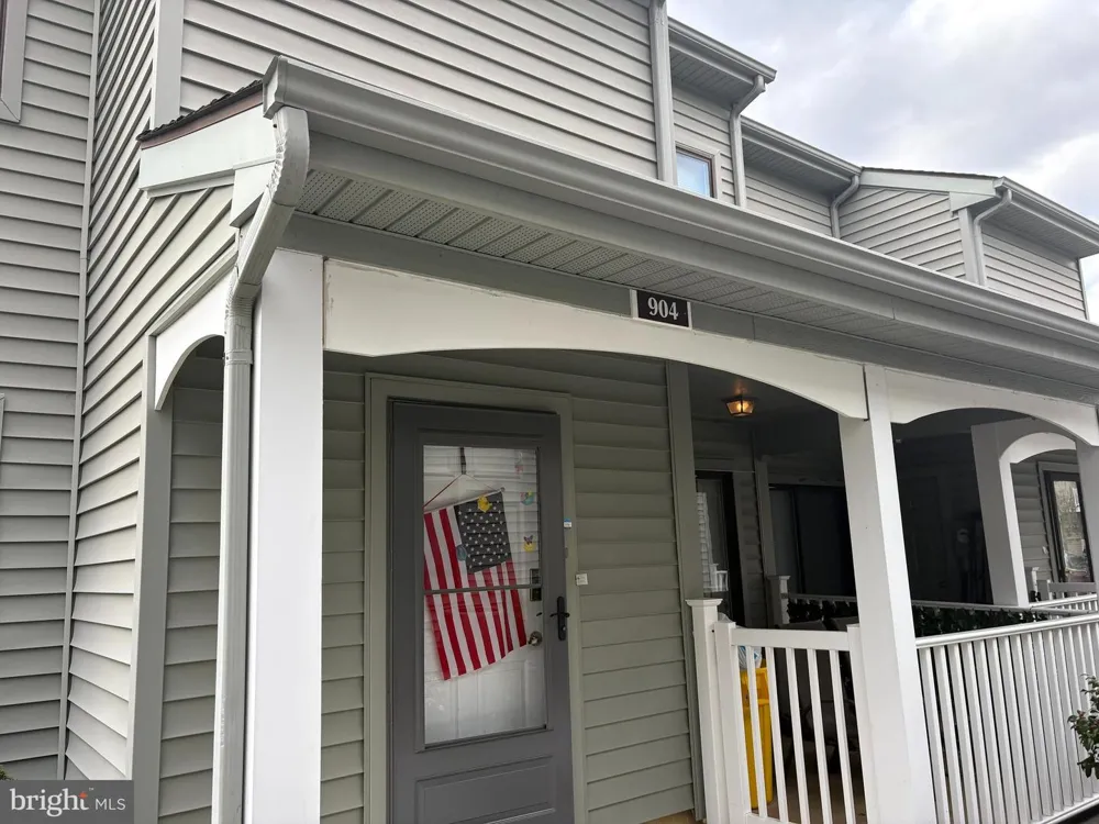 904 GREGORYS WAY Voorhees, NJ 08043
