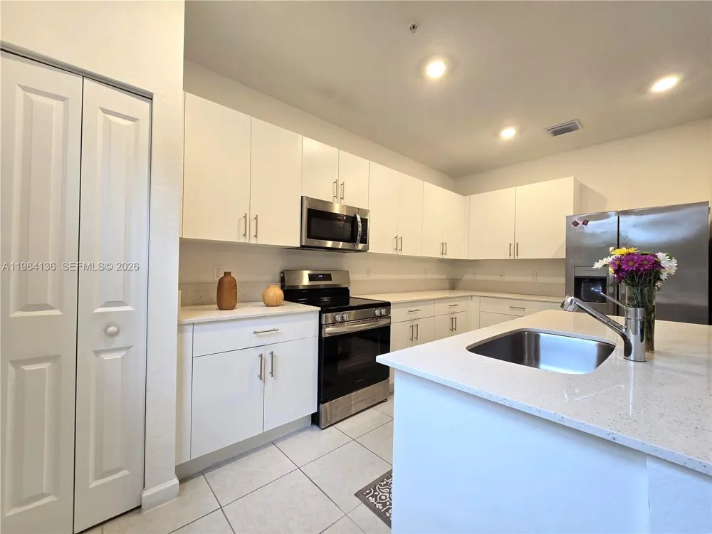2761 NW 55th Way Lauderhill, FL 33313
