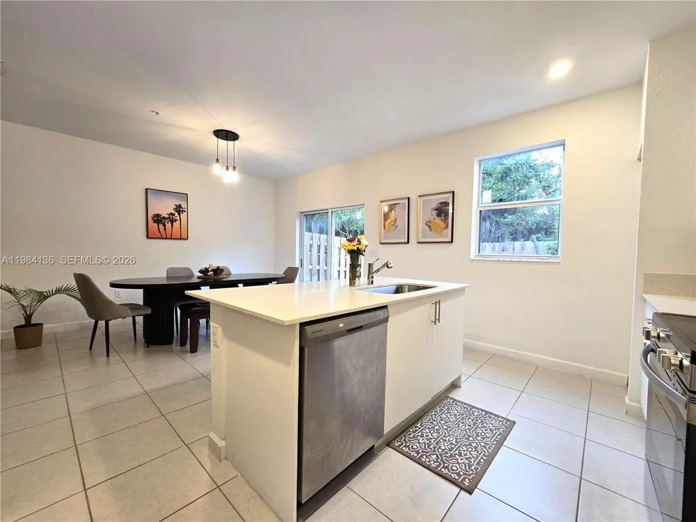 2761 NW 55th Way Lauderhill, FL 33313