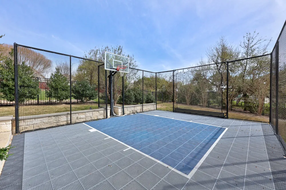 15705 Colinas Cove Bee Cave, TX 78738