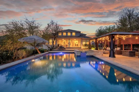 15705 Colinas Cove