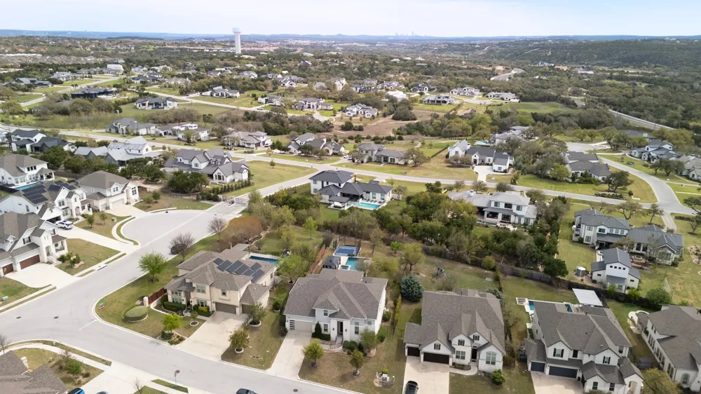 15705 Colinas Cove Bee Cave, TX 78738