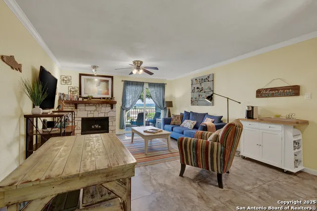 1603 Parkview #APT D1 Canyon Lake, TX 78133