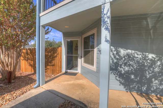 1603 Parkview #APT D1 Canyon Lake, TX 78133