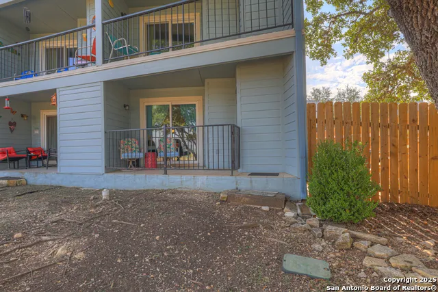 1603 Parkview #APT D1 Canyon Lake, TX 78133