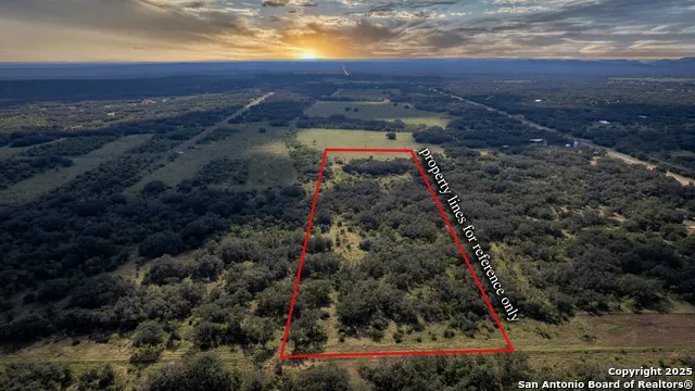 1 Utopia Forest Dhanis, TX 78850