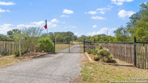 2631 us highway 281