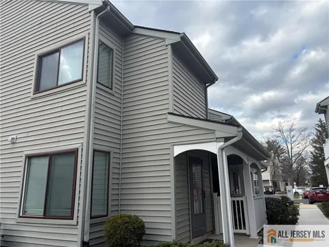 904 Gregorys Way #904