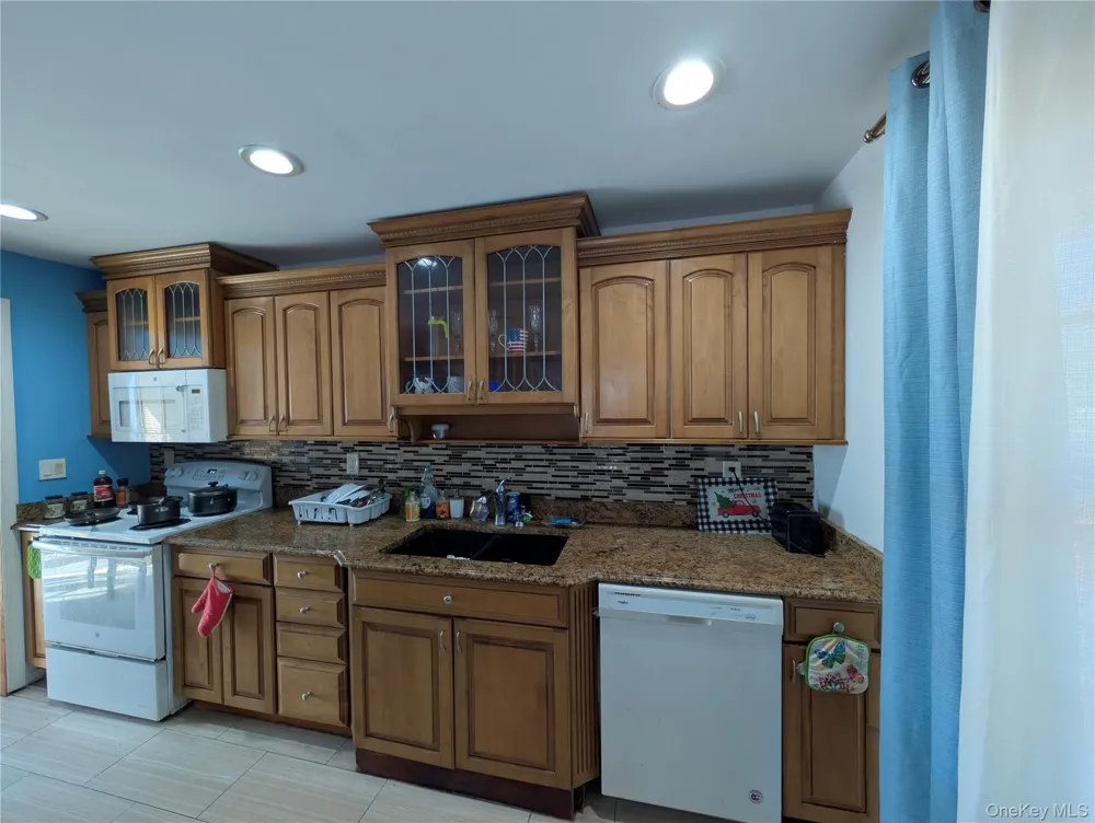 127 Johns Neck Road Shirley, NY 11967