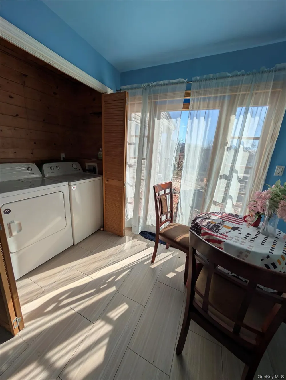 127 Johns Neck Road Shirley, NY 11967