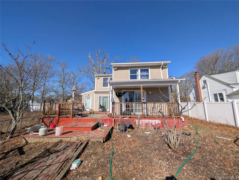 127 Johns Neck Road Shirley, NY 11967
