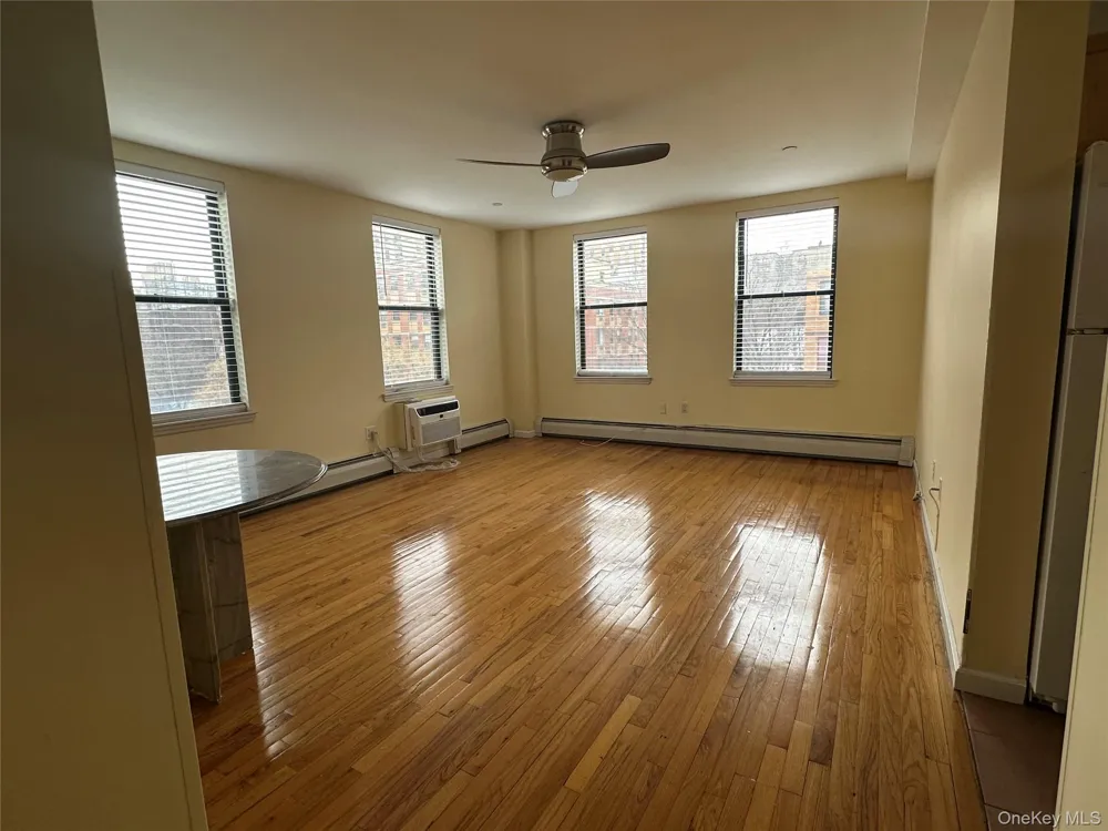 255 W 148 Street #5B New York (Manhattan), NY 10039