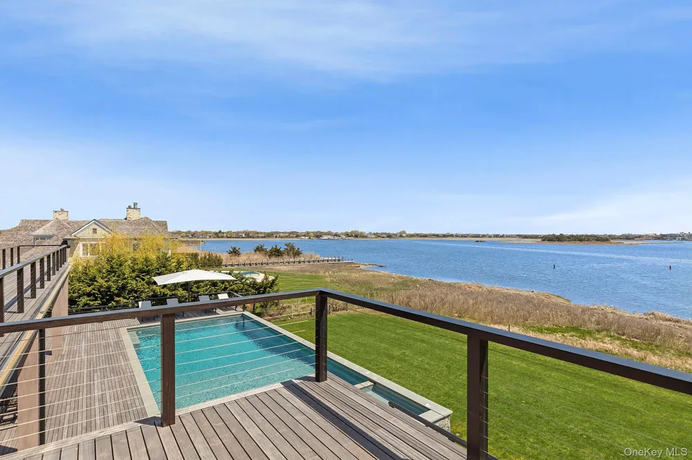 34 Westbridge Road Westhampton Beach, NY 11978