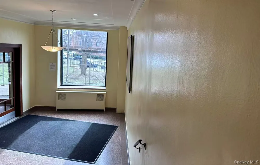 150-11 72nd Road #6F Flushing, NY 11367