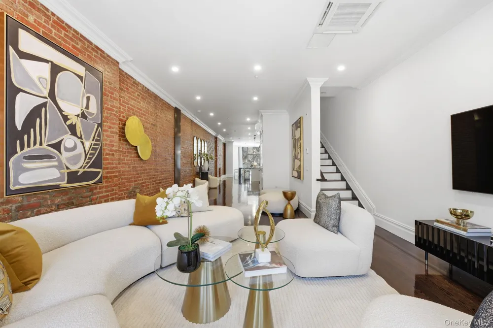 236 W 112th Street #2 New York (Manhattan), NY 10026