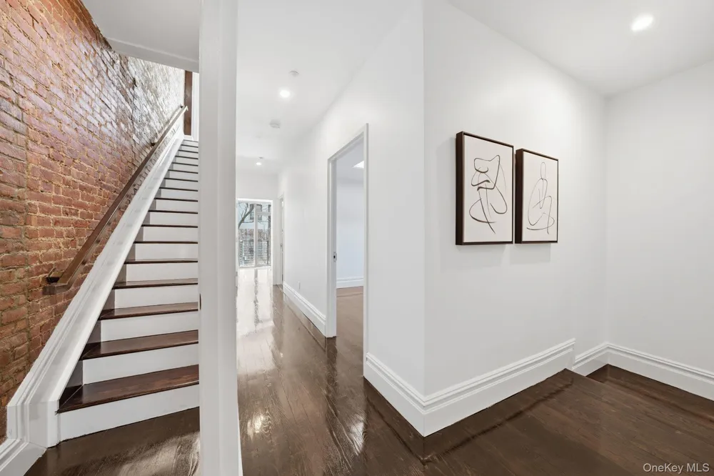236 W 112th Street #2 New York (Manhattan), NY 10026