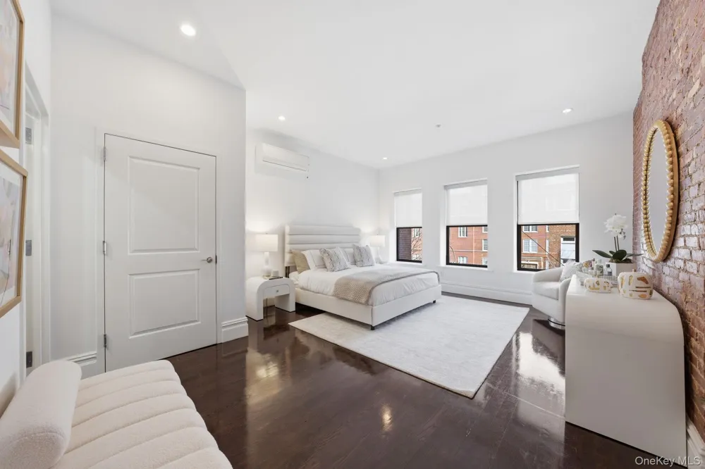 236 W 112th Street #2 New York (Manhattan), NY 10026