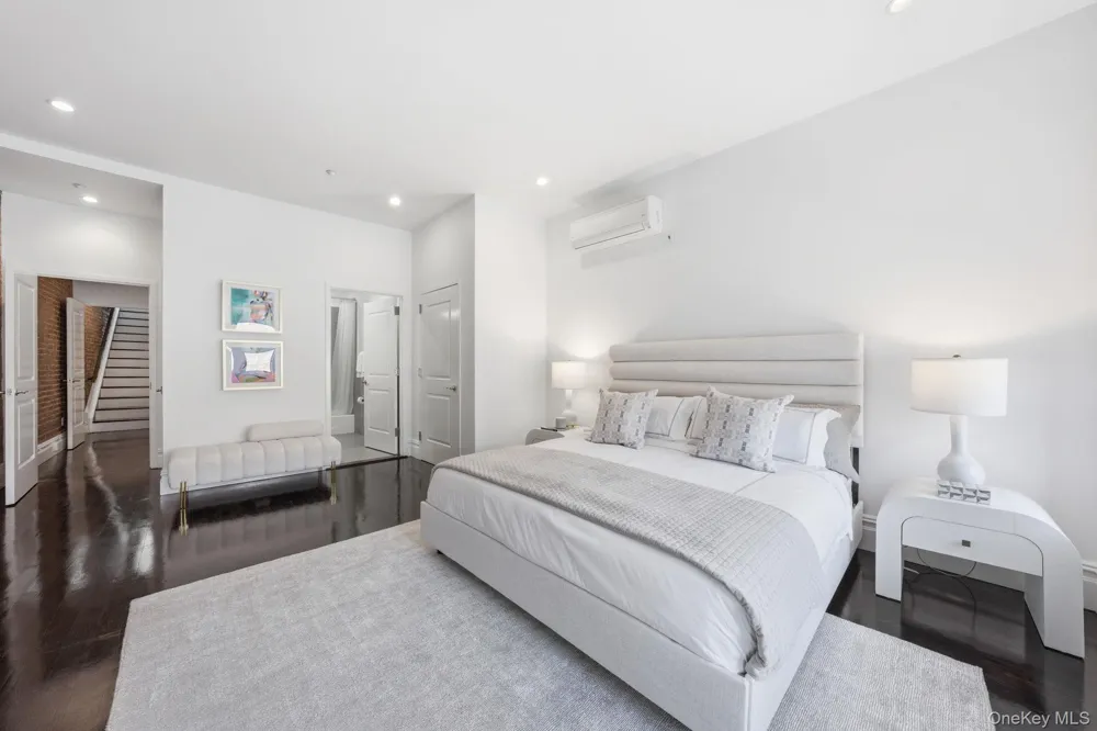 236 W 112th Street #2 New York (Manhattan), NY 10026