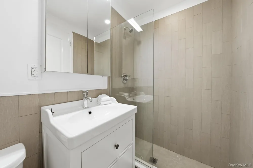 236 W 112th Street #2 New York (Manhattan), NY 10026