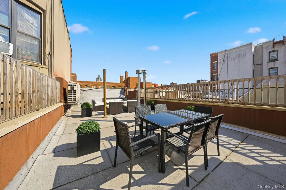 236 W 112th Street #1 New York (Manhattan), NY 10026