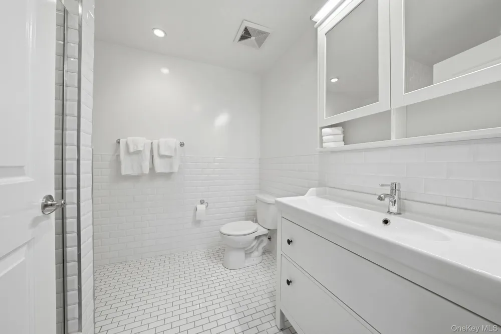 236 W 112th Street #1 New York (Manhattan), NY 10026
