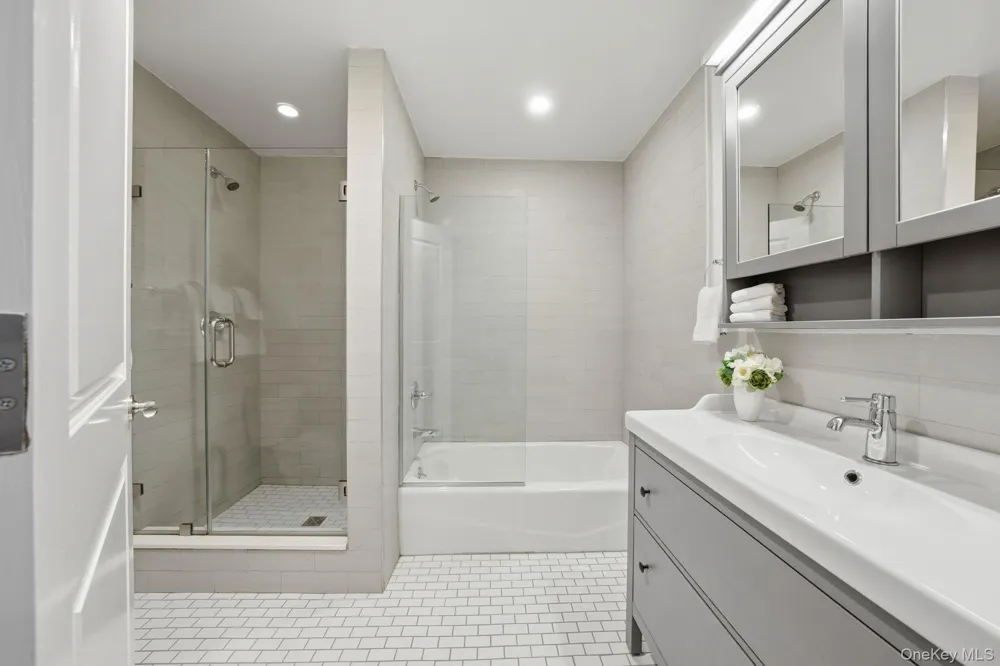 236 W 112th Street #1 New York (Manhattan), NY 10026