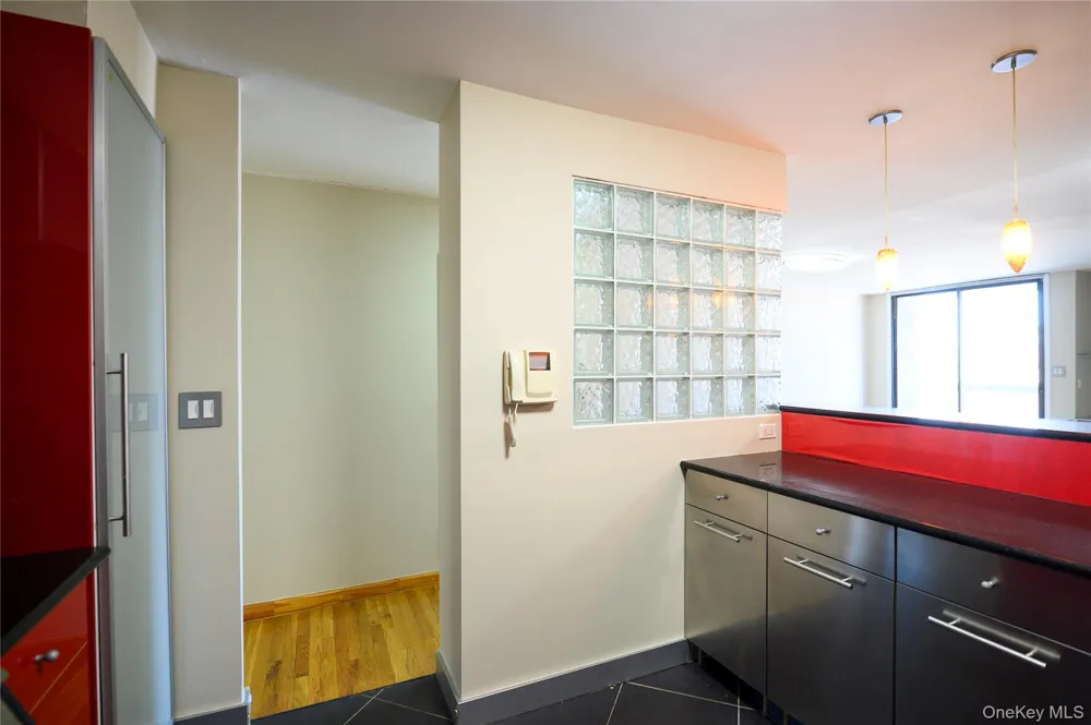 7124 164th Street #2FL Fresh Meadows, NY 11365