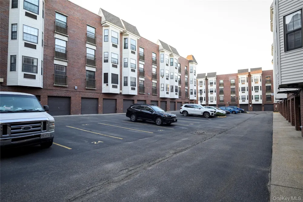 7124 164th Street #2FL Fresh Meadows, NY 11365